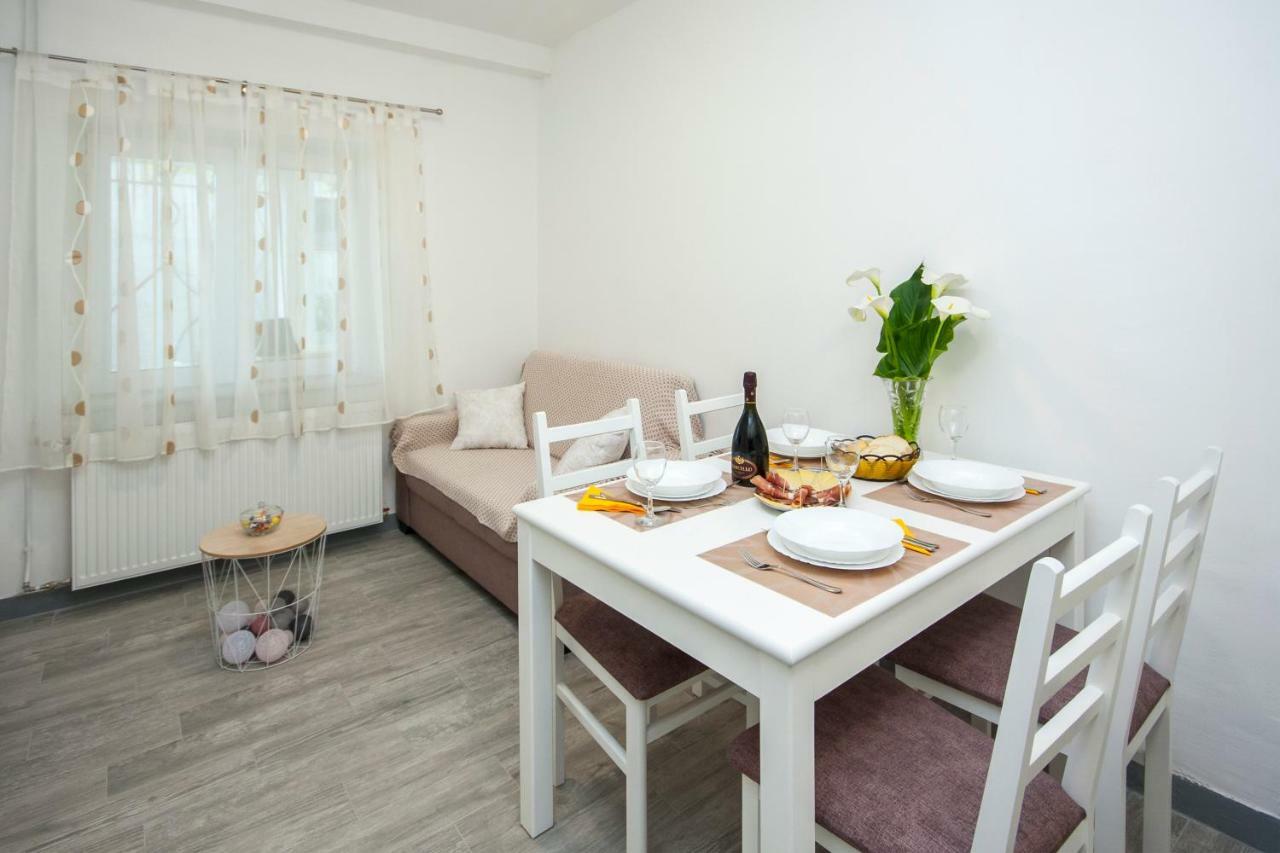 Apartment Marsela Шибеник Экстерьер фото